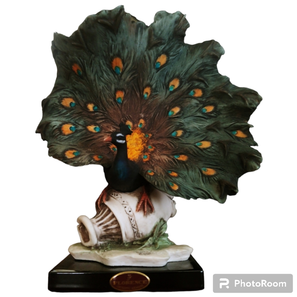 Giuseppe Armani Peacock Figurine